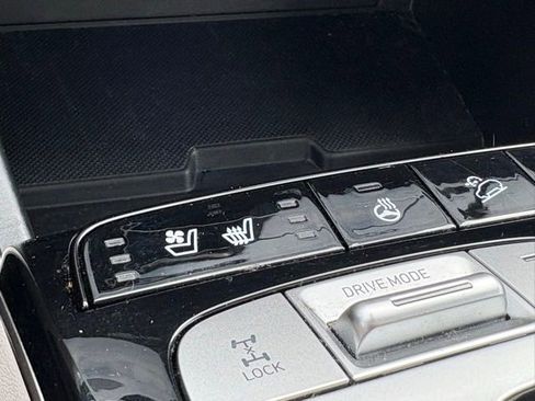 Used 2023 Hyundai Tucson Limited image 16