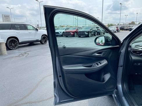 Certified 2021 Buick Encore GX Select w/ Sport Touring Package FWD image 9