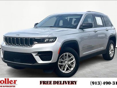 Used 2023 Jeep Grand Cherokee Laredo w/ Luxury Tech Group I