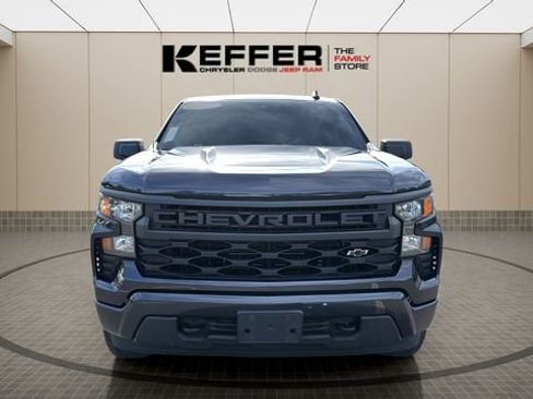 Used 2023 Chevrolet Silverado 1500 Custom w/ LPO, Dark Essentials Package AWD/4WD image 9