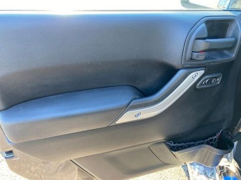 Used 2014 Jeep Wrangler Unlimited Sahara w/ Max Tow Package image 16