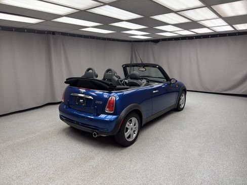 Used 2007 MINI Cooper Convertible FWD image 3