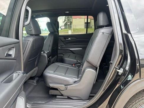 New 2026 Chevrolet Traverse LT FWD image 12