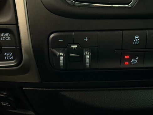 Used 2014 RAM 1500 Big Horn image 11