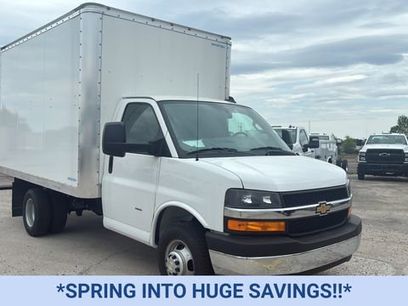 New 2024 Chevrolet Express 3500 w/ Power Convenience Package