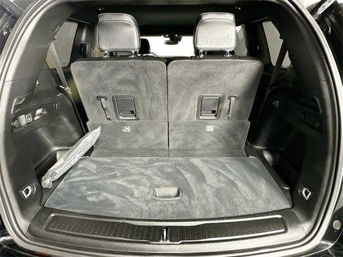 Used 2023 Jeep Grand Cherokee L Laredo image 31