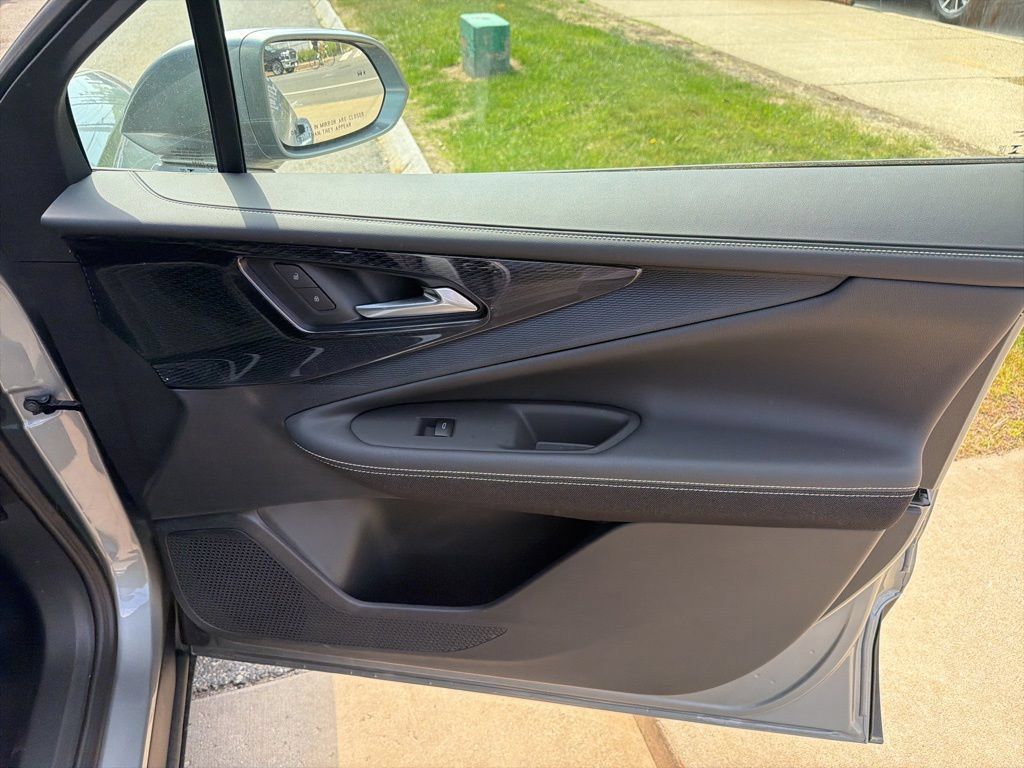 New 2025 Chevrolet Blazer EV LT AWD/4WD image 23