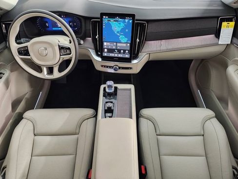 New 2026 Volvo XC90 B6 Ultra w/ Protection Package AWD/4WD image 4