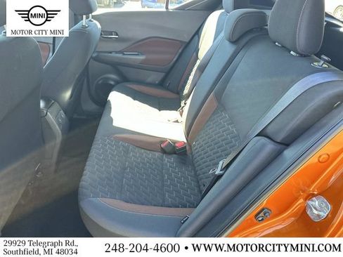 Used 2021 Nissan Kicks SR w/ Interior Electronics Package FWD image 15