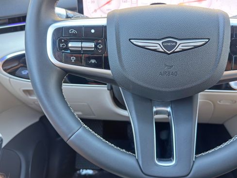 Used 2026 Genesis GV70 2.5T Select AWD/4WD image 23
