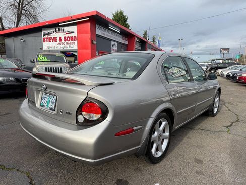 Used 2001 Nissan Maxima SE w/ (W08) Meridian Edition Pkg image 11