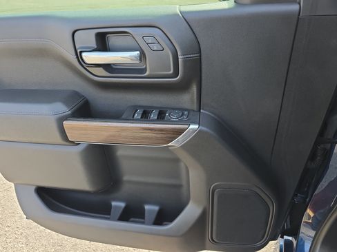 Used 2021 Chevrolet Silverado 1500 RST w/ Z71 Off-Road Package image 29