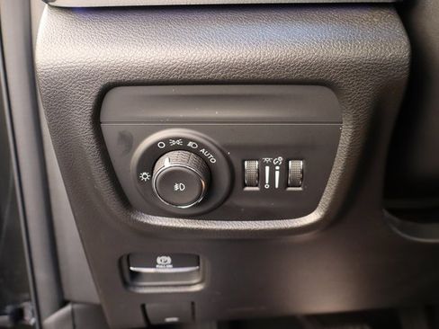 Used 2023 Jeep Grand Cherokee Summit w/ Adv Protech Group IV image 15