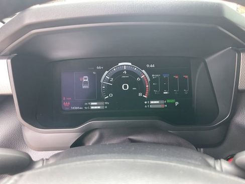 Used 2025 Toyota Tundra Limited image 8