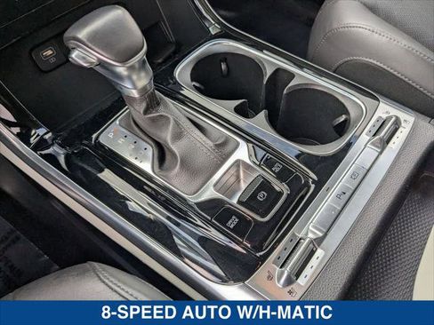 Used 2024 Kia Carnival SX FWD image 19