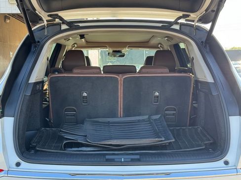 Used 2023 Acura MDX SH-AWD w/ Technology Package image 34