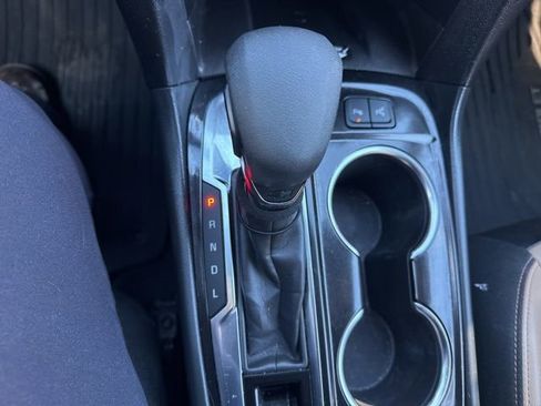 Used 2022 Chevrolet Equinox Premier image 24