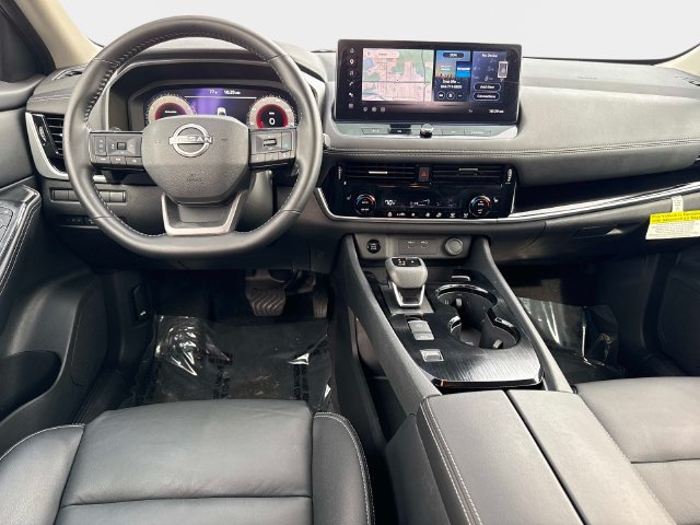 Used 2026 Nissan Rogue SL FWD image 16