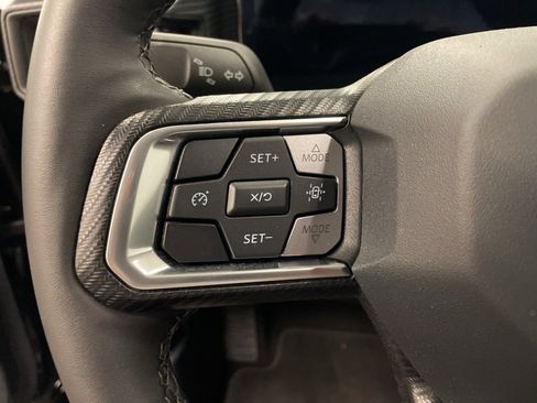 Used 2024 Ford Mustang Convertible image 16