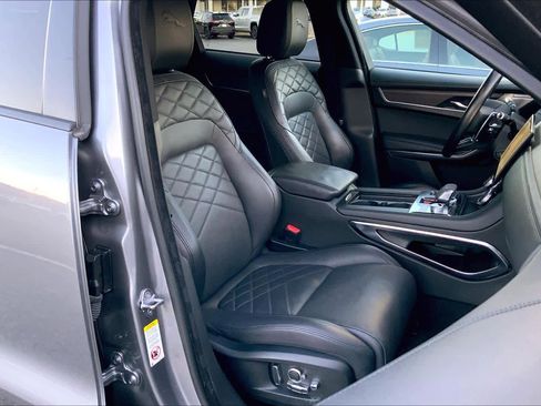 Used 2021 Jaguar F-PACE S image 8