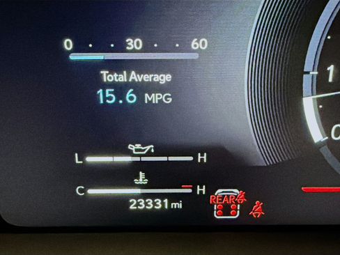 Used 2024 Lexus GX 550 w/ Cold Area Package AWD/4WD image 8