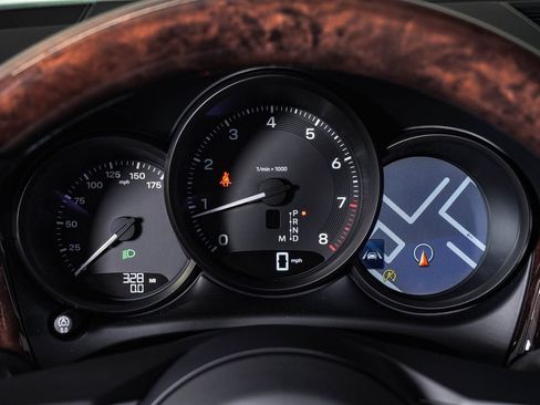Certified 2026 Porsche Macan AWD/4WD image 21