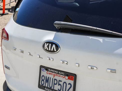 Used 2020 Kia Telluride S image 11