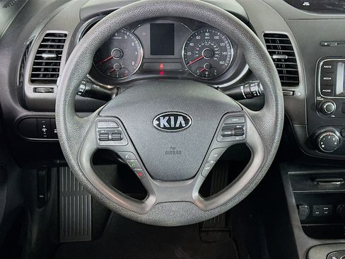 Used 2016 Kia Forte LX w/ LX Popular Package image 18
