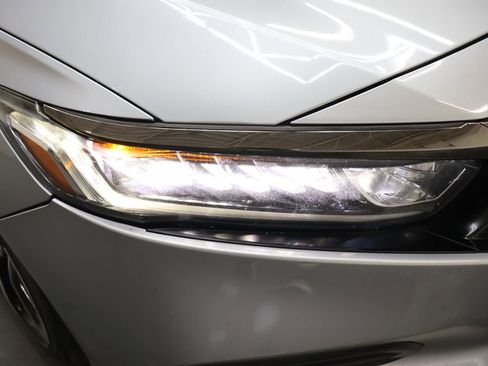 Used 2020 Honda Accord Sport image 26