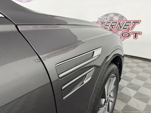 Used 2025 Genesis GV80 2.5T Advanced image 35