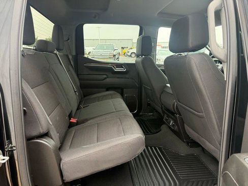 Used 2025 Chevrolet Silverado 1500 LT RWD image 4