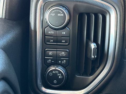 Used 2021 Chevrolet Silverado 1500 LT Trail Boss w/ Bed Protection Package image 35