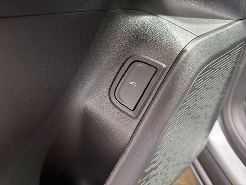 New 2026 GMC Terrain Denali w/ LPO, Black Badging Package image 21