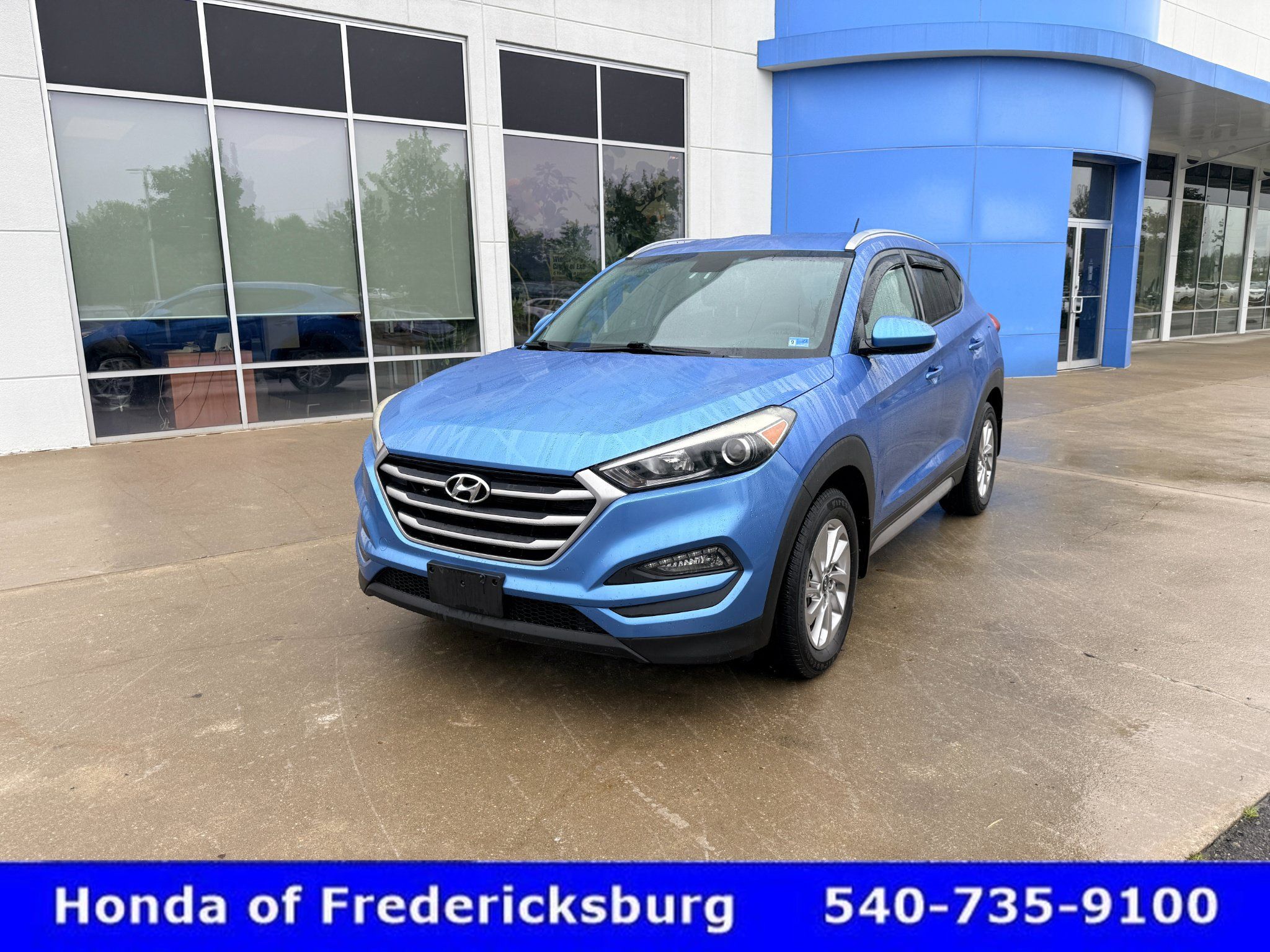 Used 2017 Hyundai Tucson SE w/ SE Popular Package 02 FWD image 2