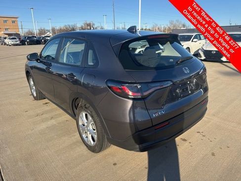Used 2025 Honda HR-V LX image 3