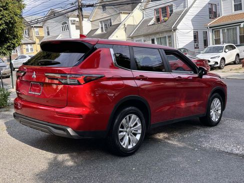 Used 2025 Mitsubishi Outlander ES FWD image 5