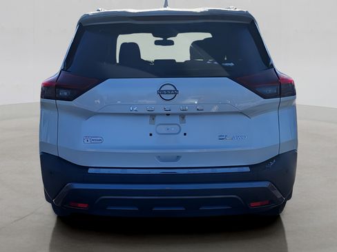 Used 2023 Nissan Rogue SL w/ SL Premium Package image 30
