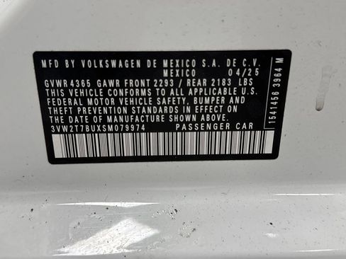 Used 2025 Volkswagen Jetta GLI Autobahn image 37