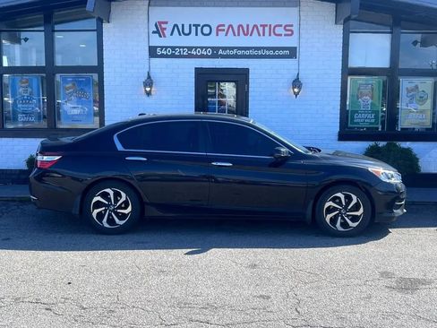 Used 2016 Honda Accord EX image 1