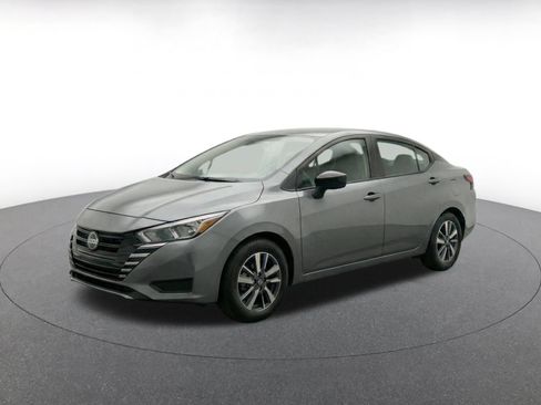 Used 2025 Nissan Versa SV FWD image 3