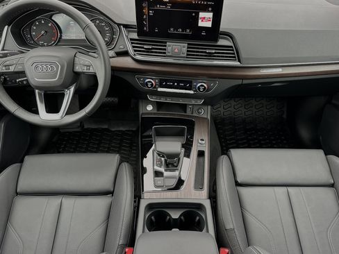 Certified 2025 Audi Q5 2.0T Premium image 12