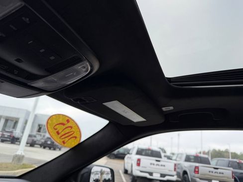 Used 2025 Dodge Durango R/T image 21