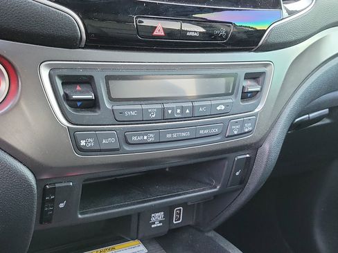 Certified 2022 Honda Pilot Special Edition image 36