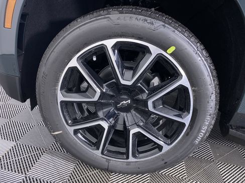 New 2026 Chevrolet Suburban RST w/ Comfort Package image 17