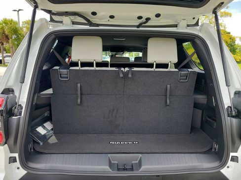 New 2026 Toyota 4Runner SR5 AWD/4WD image 29