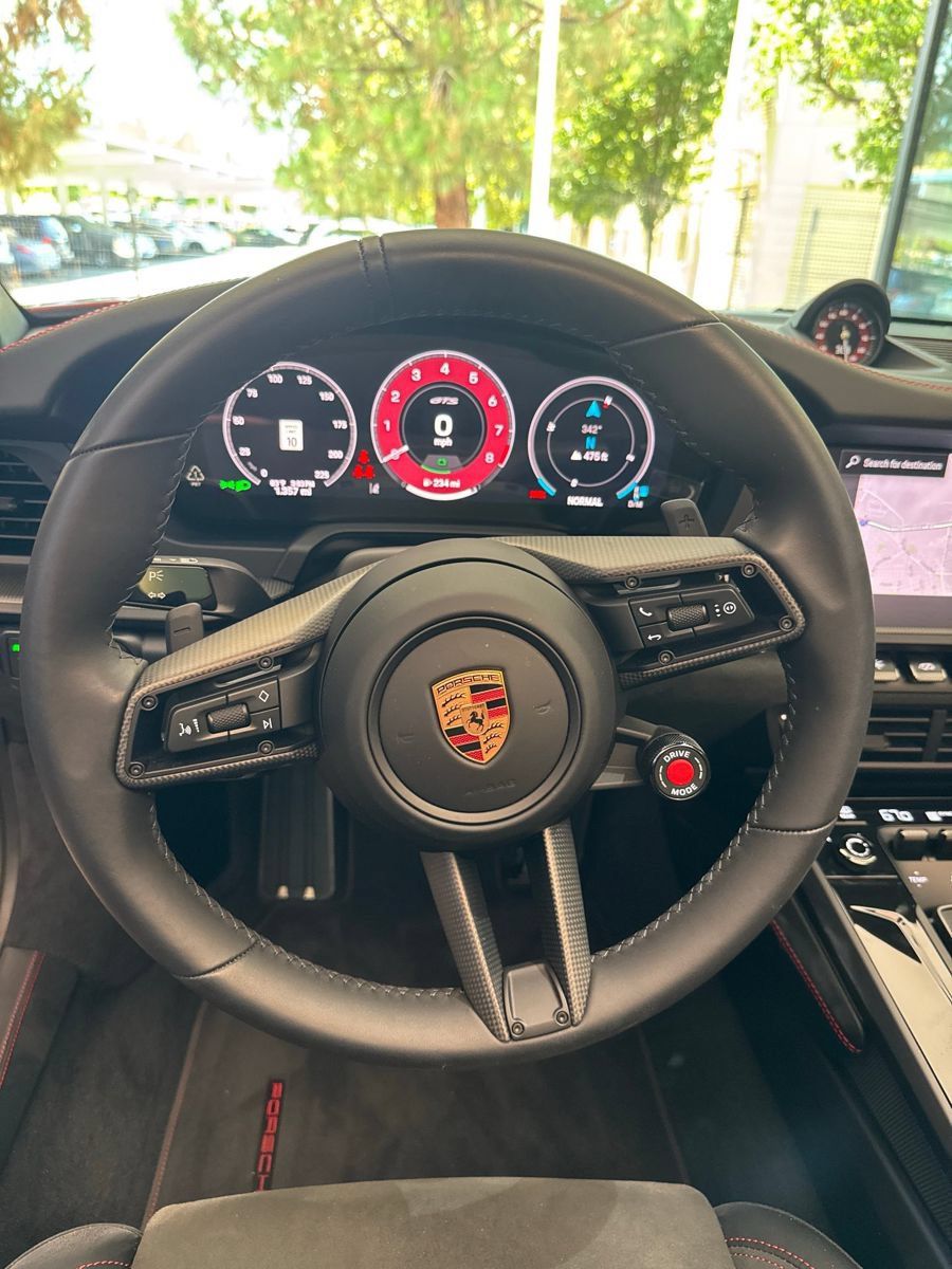 Certified 2026 Porsche 911 Targa 4 GTS AWD/4WD image 10