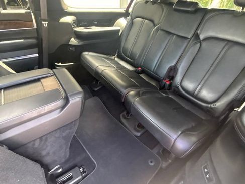 Used 2024 Jeep Grand Wagoneer L 4WD image 21