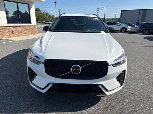 Used 2026 Volvo XC60 B5 Plus AWD/4WD image 11