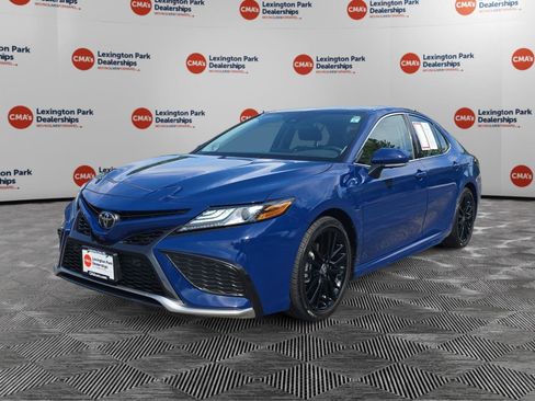 Used 2024 Toyota Camry XSE w/ Navigation Package FWD image 3