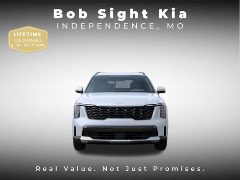 New 2026 Kia Sorento S image 2